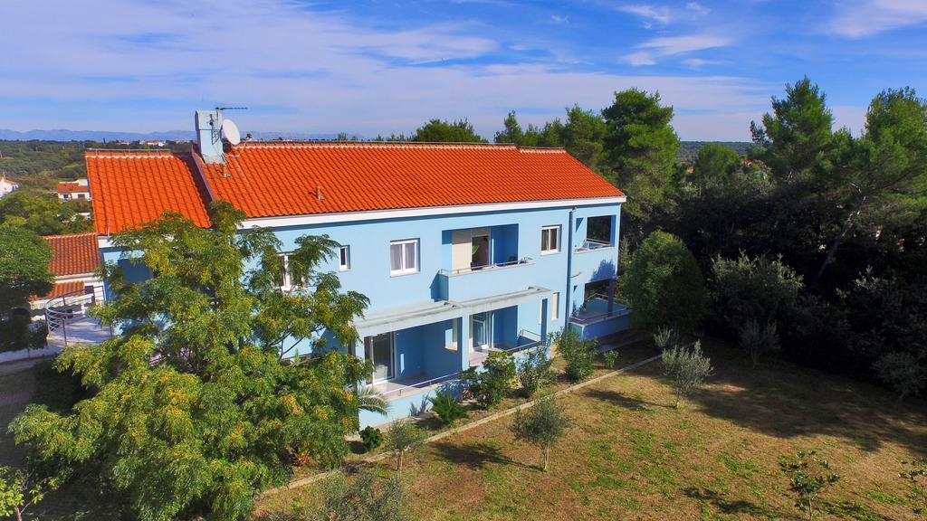 Sara Apartments Петркане Екстериор снимка